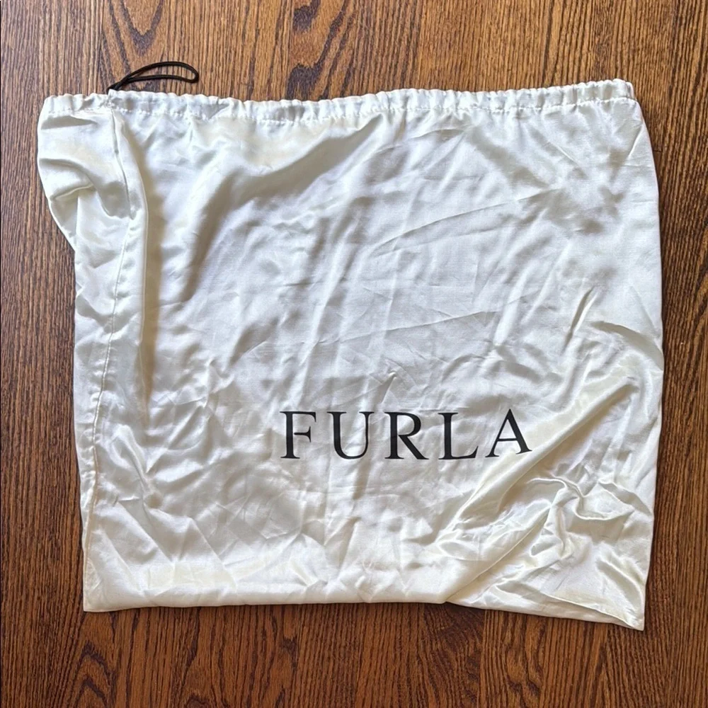 Furla Women’s Off-White Leather Tote